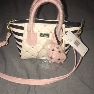 New Betsey Johnson Handbag 💋